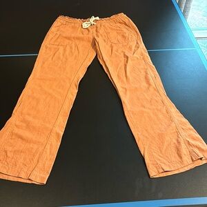 Roxy linen blend pants worn once. EUC size small